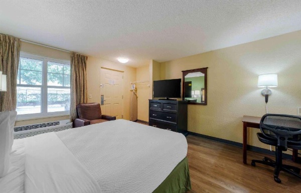 Extended Stay America Suites - Fort Lauderdale - Cypress Creek - Andrews Ave. image 11