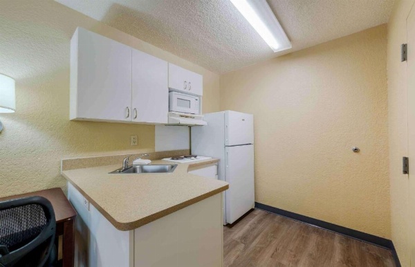 Extended Stay America Suites - Fort Lauderdale - Cypress Creek - Andrews Ave. image 13